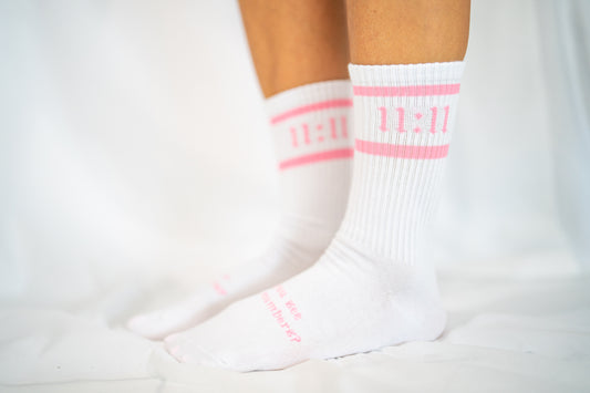 11:11 socks - White/Pink