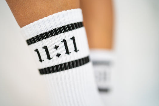 11:11 socks - White/Black